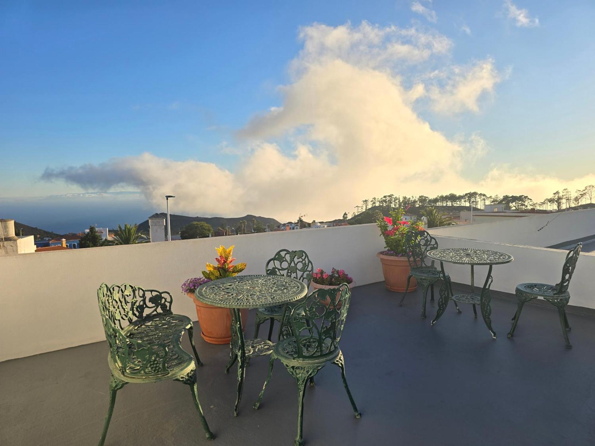 Apartamentos Los Volcanes Fuencaliente de la Palma Exterior photo